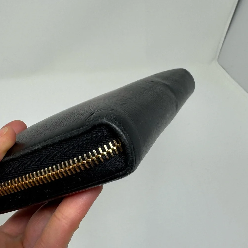 Preloved Prada Black Zip-Around Wallet with Gold Accents - Picture 6 of 16